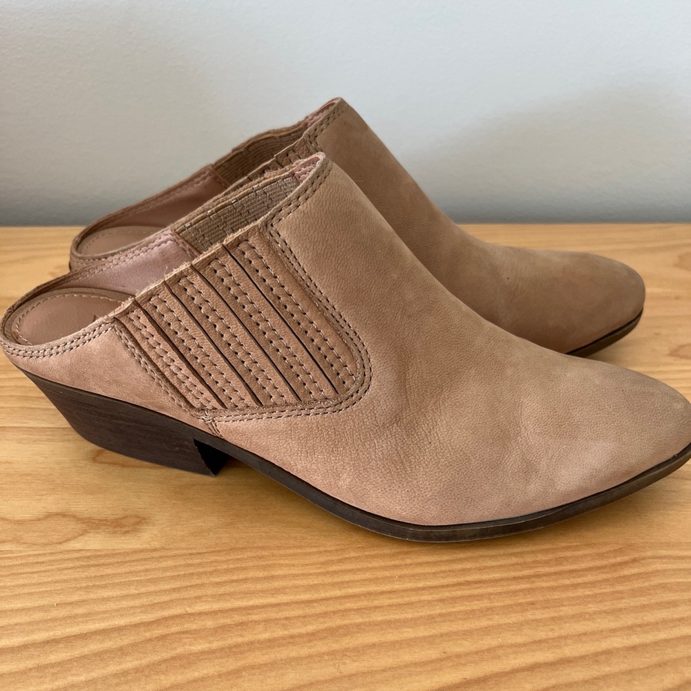 Frye Rowen Tan Suede Mules, 6.5